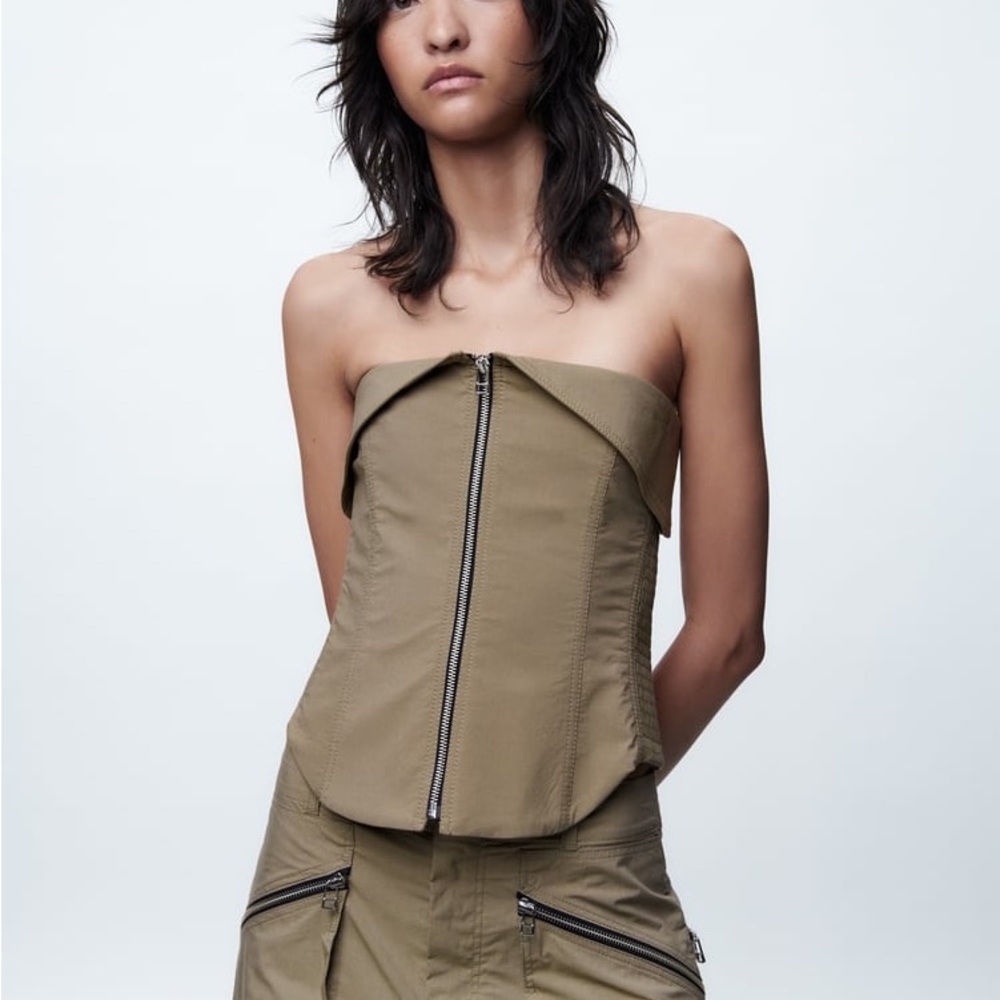 Viral ZARA Topstitched Zipper Bustier